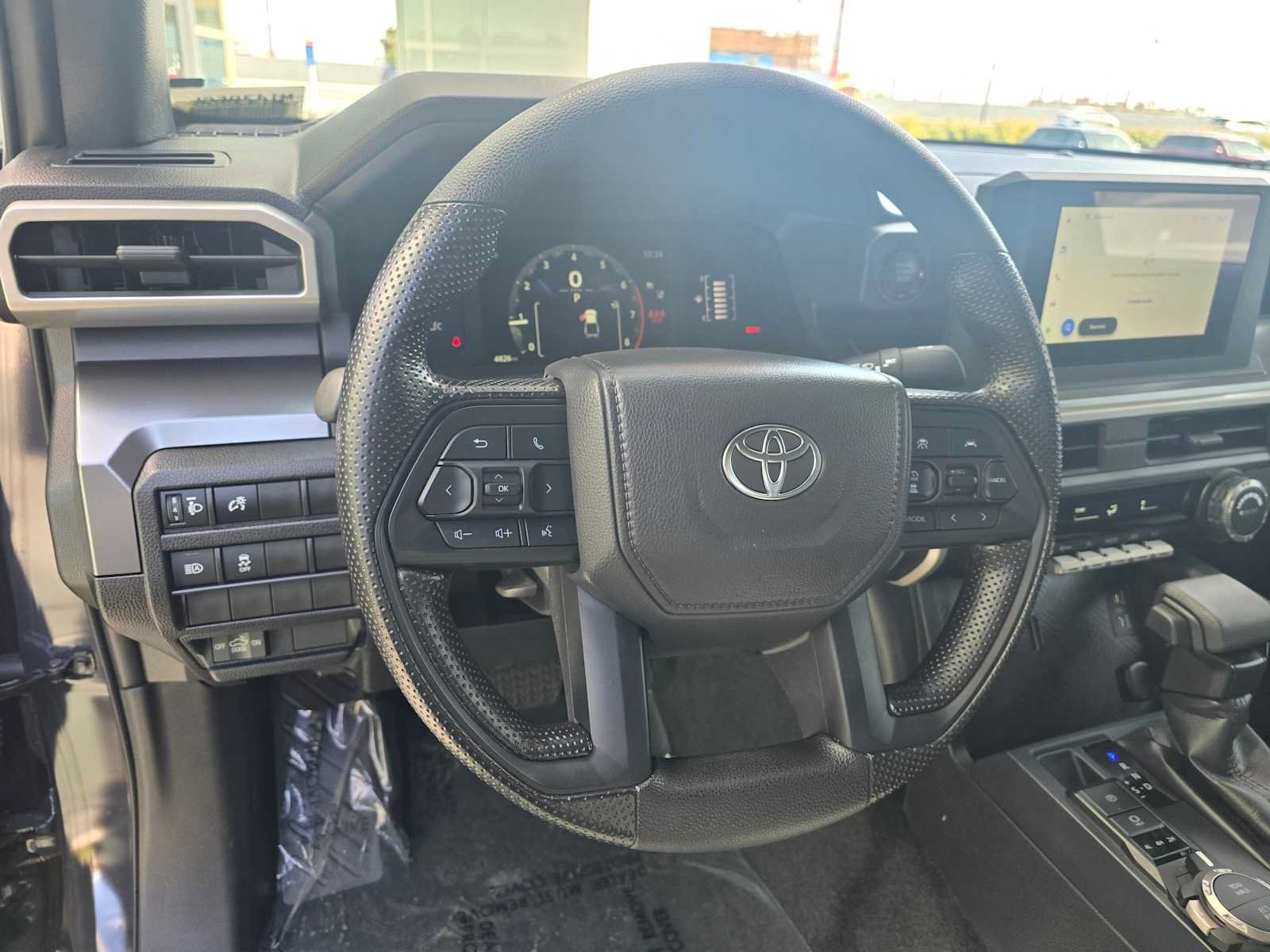 Used 2025 Toyota Tacoma SR5 AWD/4WD image 32