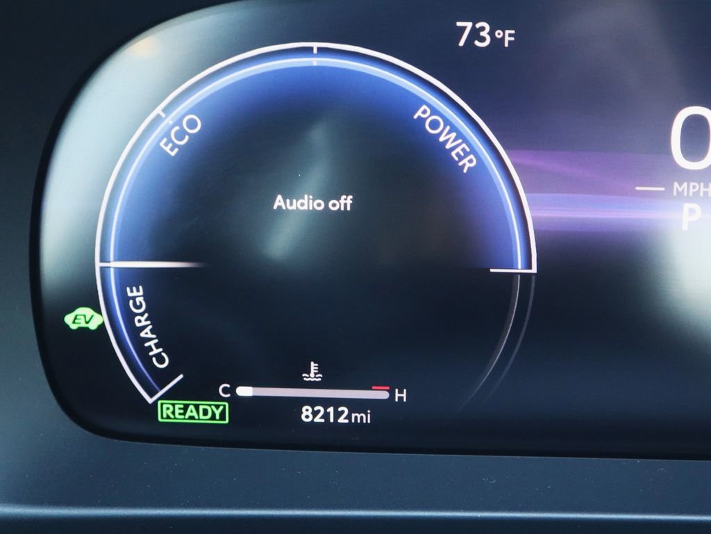 Used 2024 Toyota Crown Limited image 25