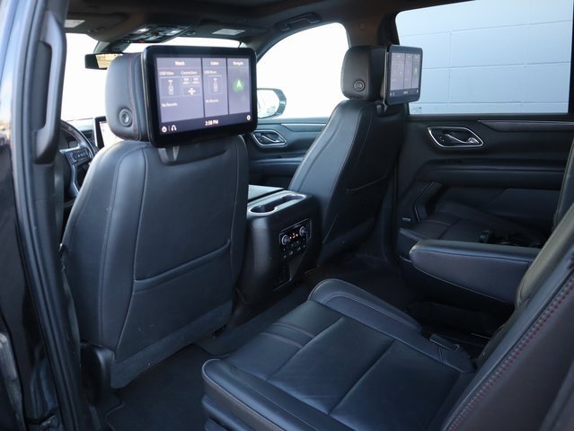 Used 2021 Chevrolet Suburban RST w/ Luxury Package image 13