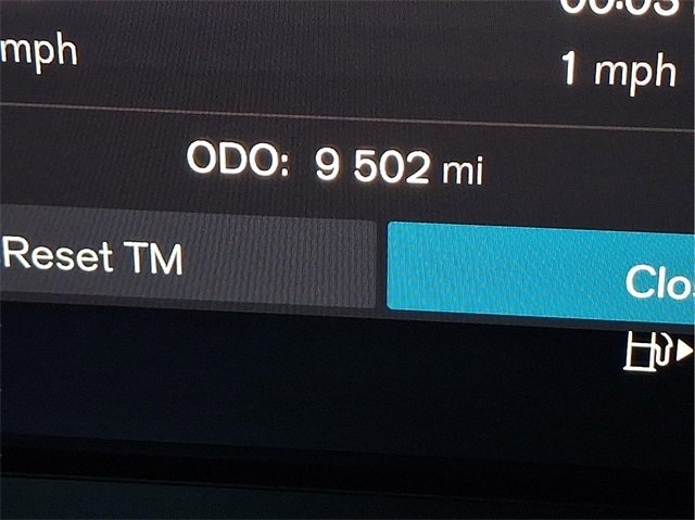 Certified 2025 Volvo XC60 B5 Plus image 15