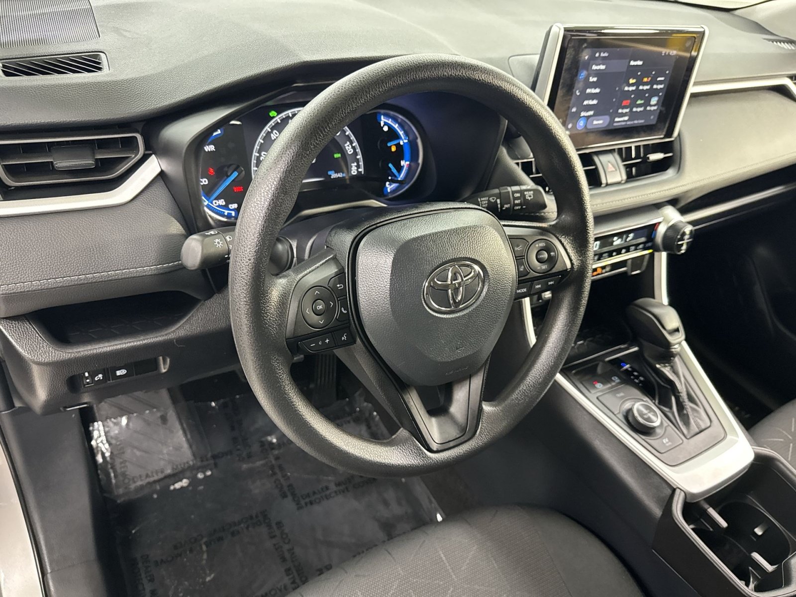 Used 2024 Toyota RAV4 XLE AWD/4WD image 13