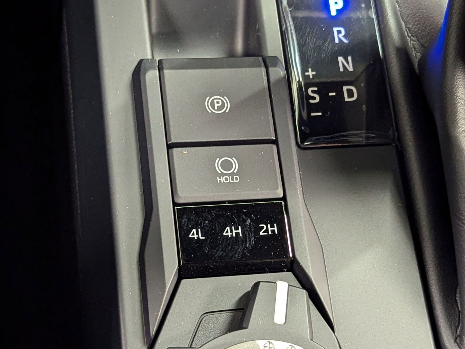 New 2025 Toyota Tacoma SR image 31