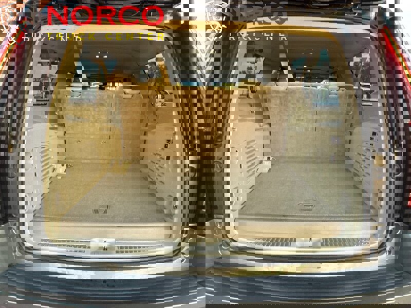 Used 2019 Cadillac Escalade ESV Luxury image 12