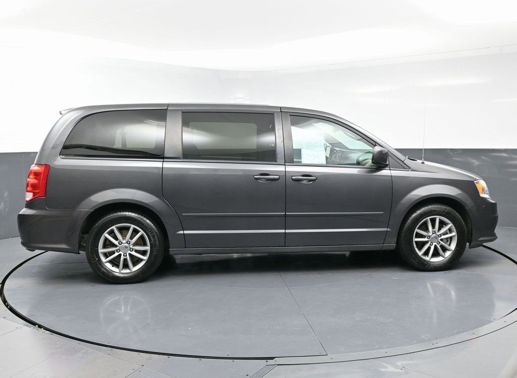 Used 2017 Dodge Grand Caravan SE image 8