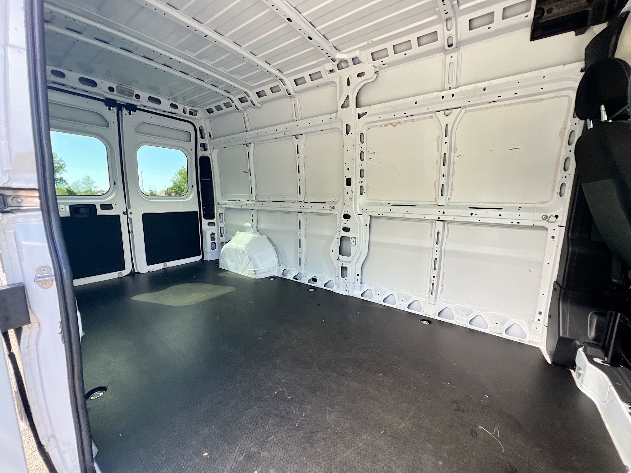 Used 2023 RAM ProMaster 2500 FWD image 34