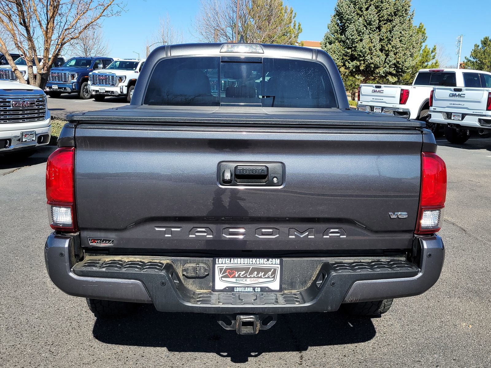 Used 2018 Toyota Tacoma TRD Off-Road w/ Technology Package image 13