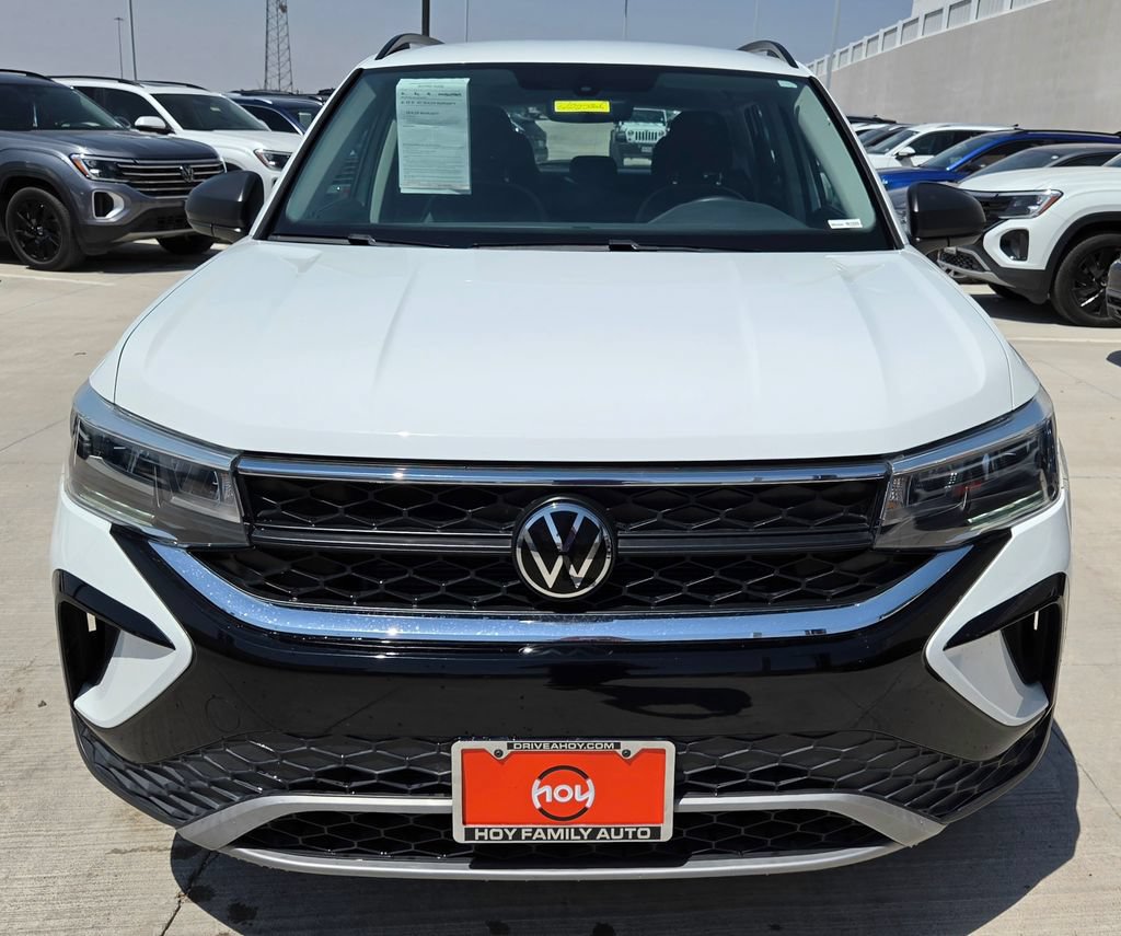 Used 2023 Volkswagen Taos S FWD image 3