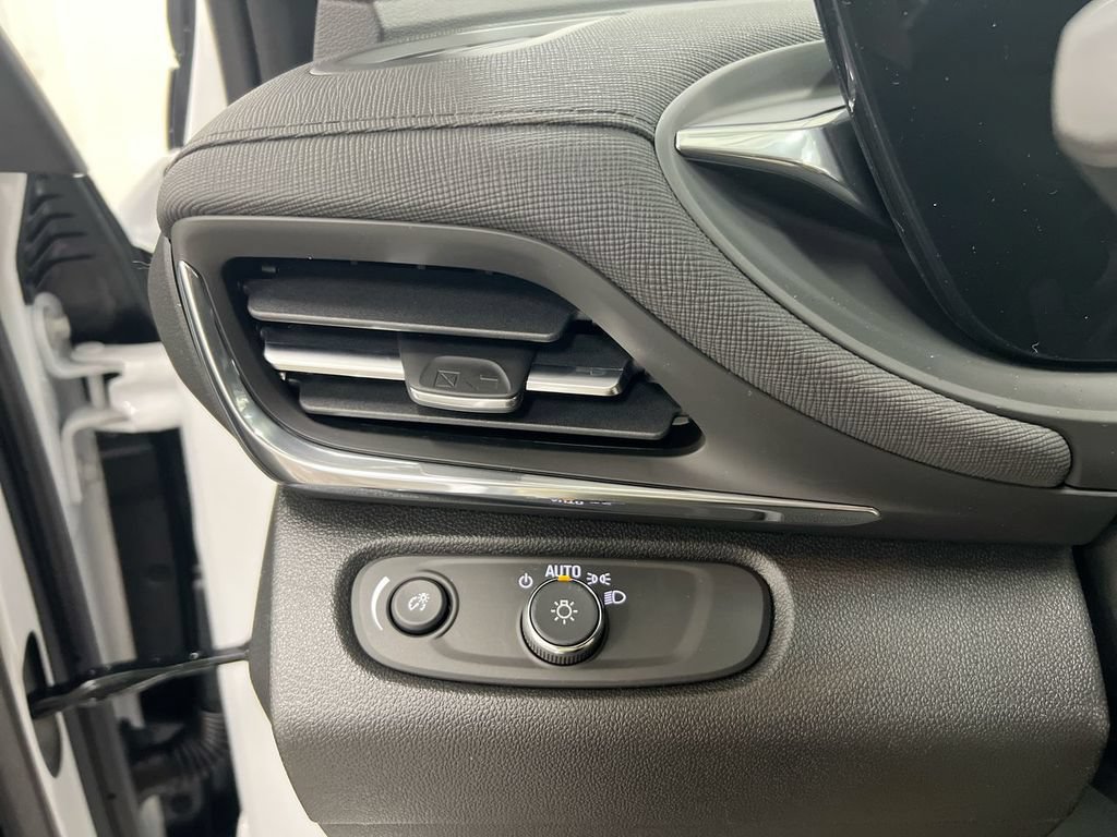 New 2026 Buick Envista Preferred FWD image 18