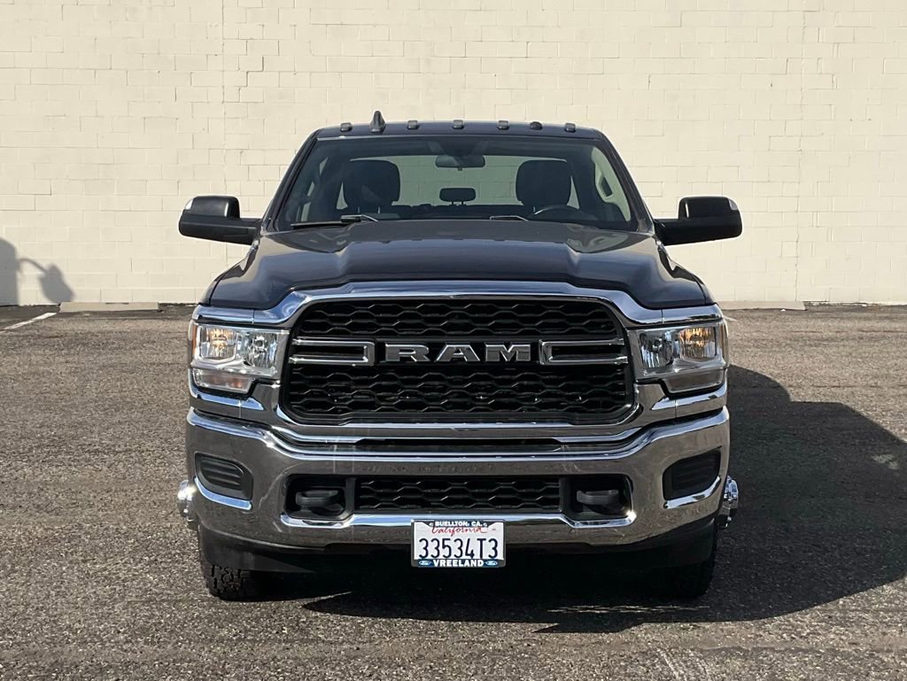 Used 2019 RAM 3500 Tradesman w/ Chrome Appearance Group image 9