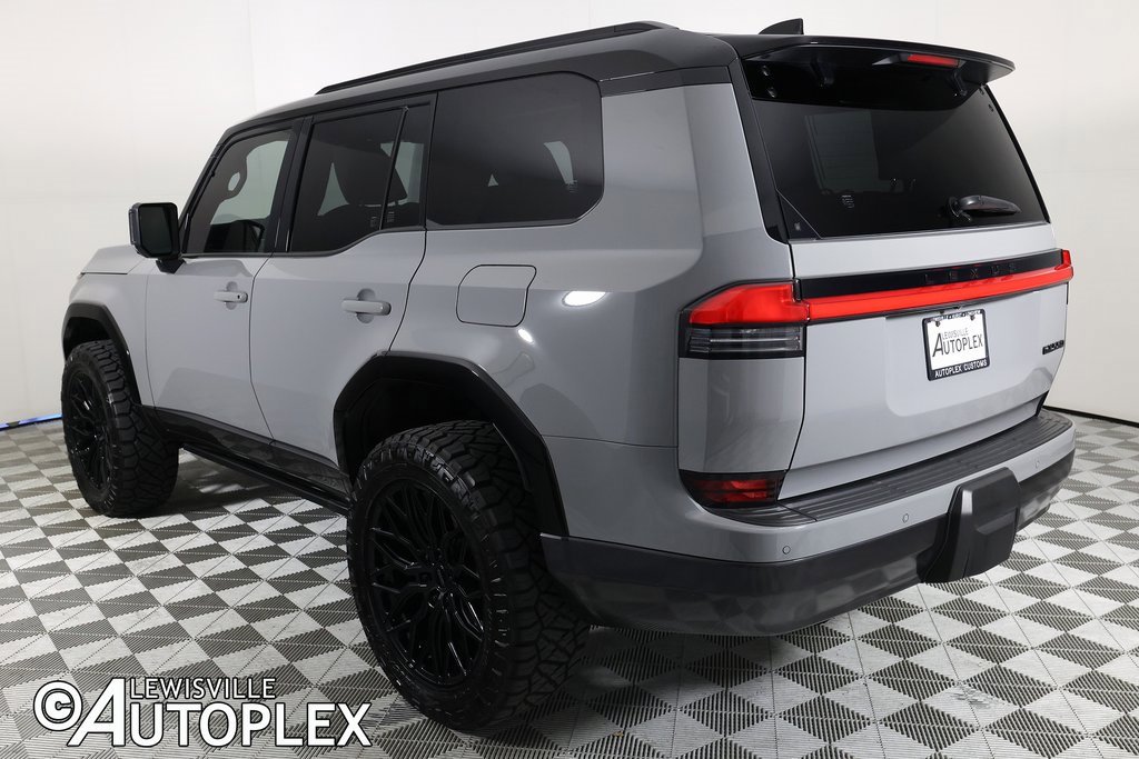 Used 2025 Lexus GX 550 image 7