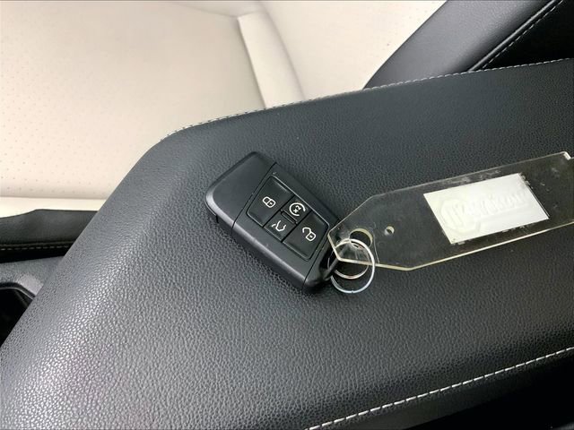 Used 2020 Volkswagen Jetta R-Line w/ R-Line Cold Weather Package image 11