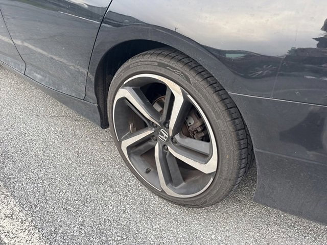 Used 2019 Honda Accord Sport image 11