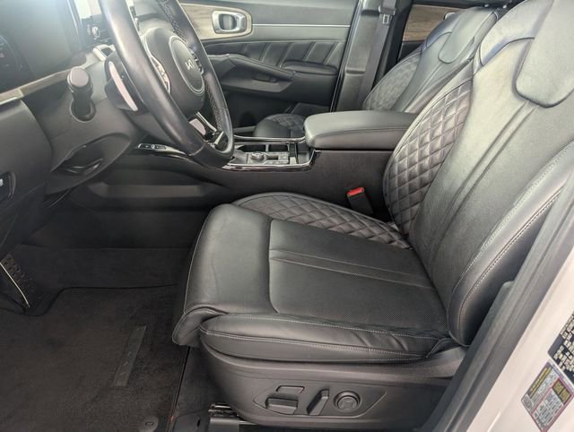Used 2022 Kia Sorento SX Prestige AWD/4WD image 13