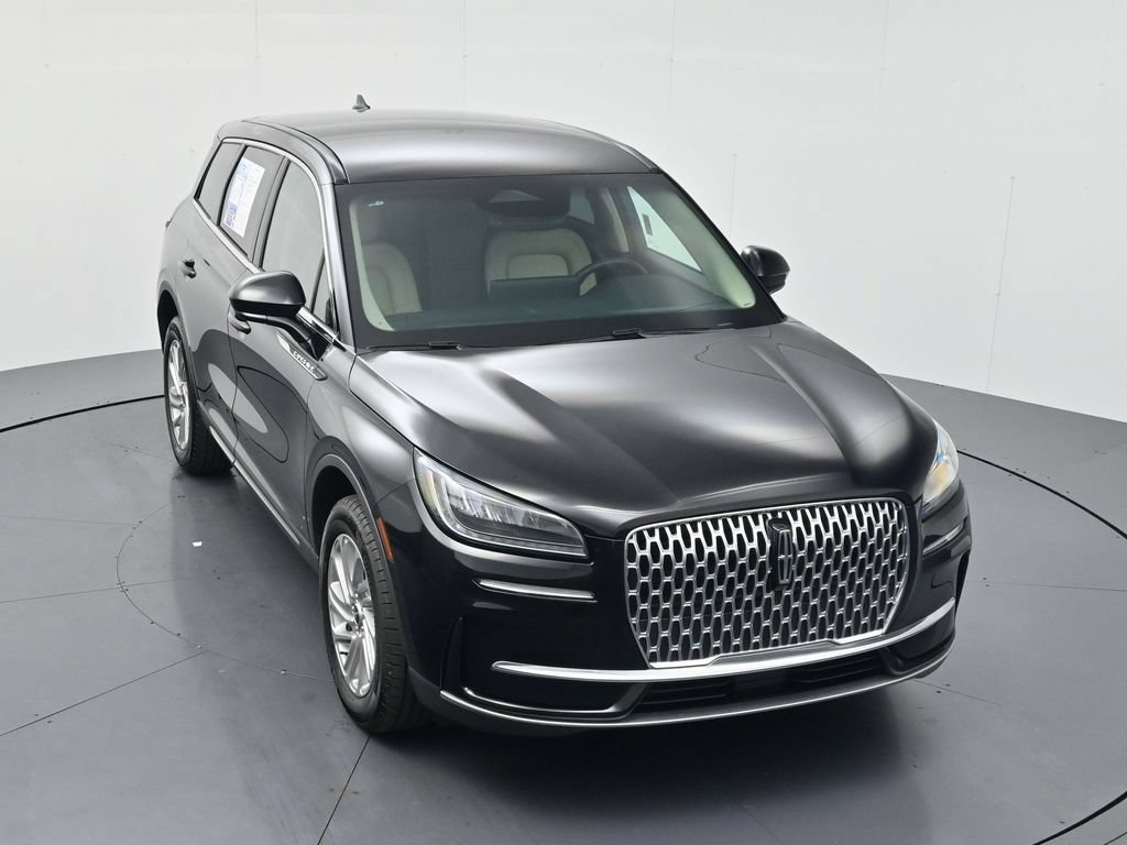 Used 2025 Lincoln Corsair AWD image 38