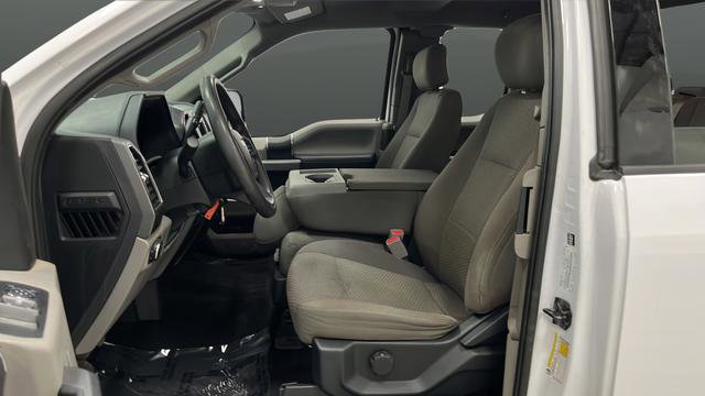 Used 2017 Ford F150 XLT image 9