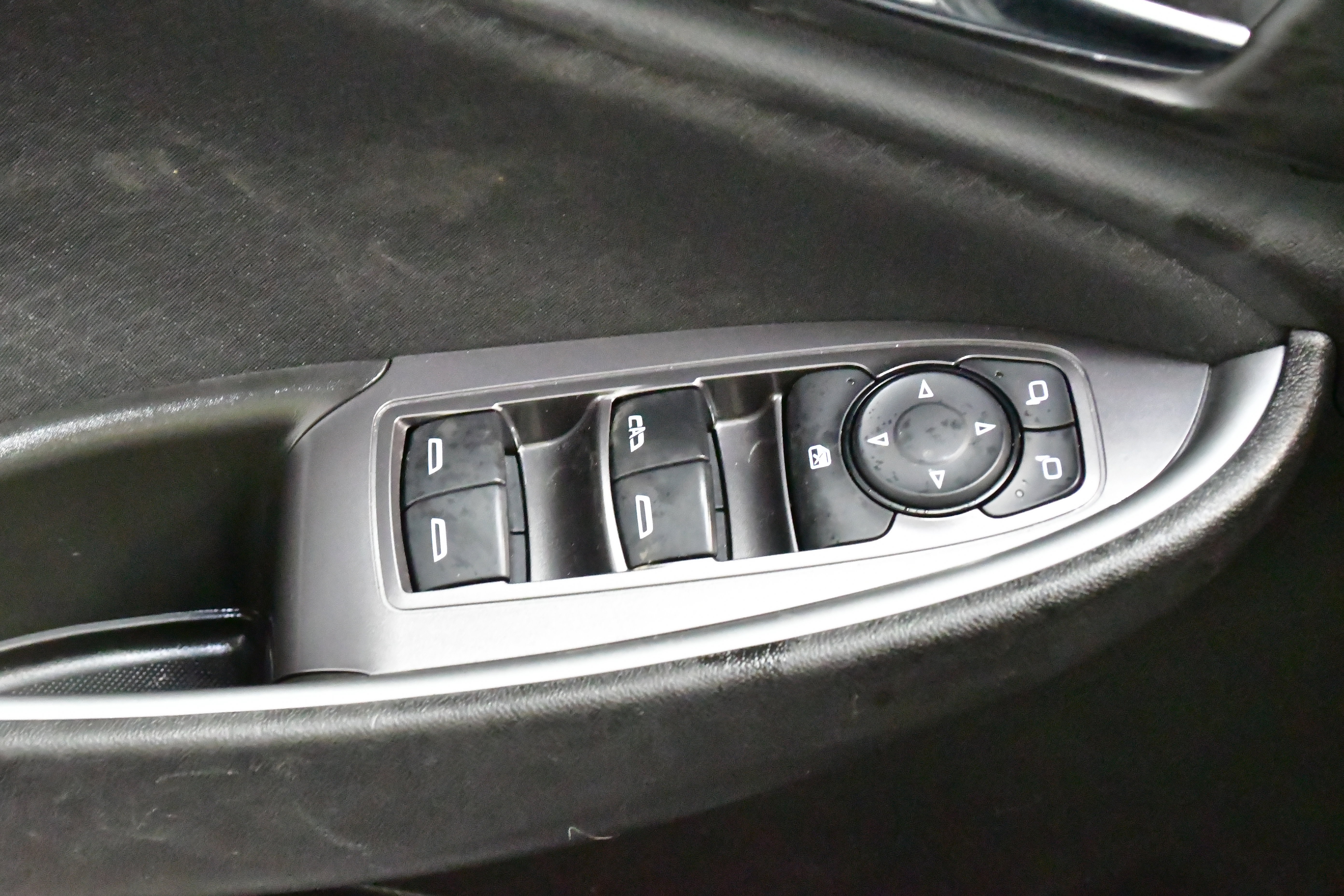 Used 2024 Chevrolet Malibu LT image 34