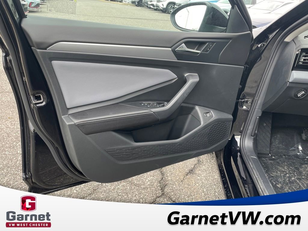 New 2026 Volkswagen Jetta SE image 10