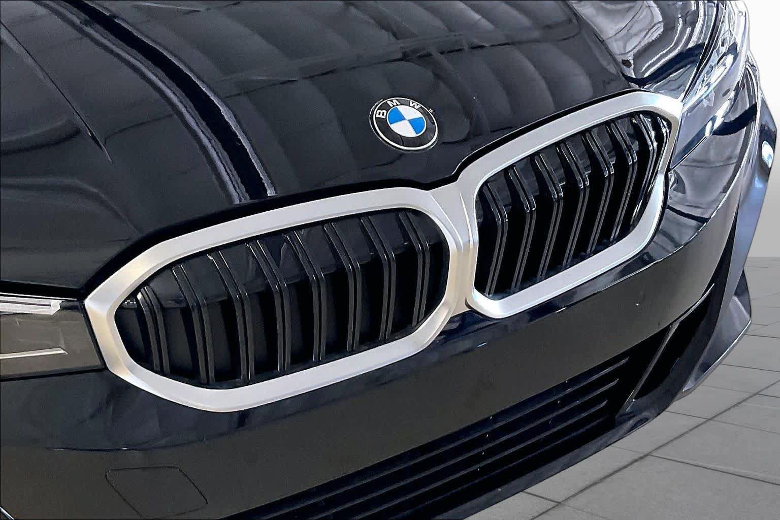 Used 2025 BMW 330i xDrive Sedan AWD/4WD image 30
