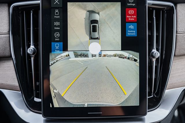 New 2026 Volvo XC90 T8 Plus w/ Protection Package Premier AWD/4WD image 42