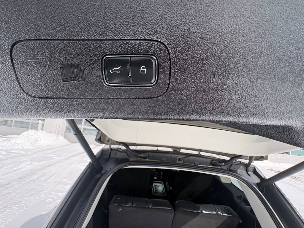 Certified 2025 Lincoln Aviator Reserve w/ Equipment Group 201A image 27