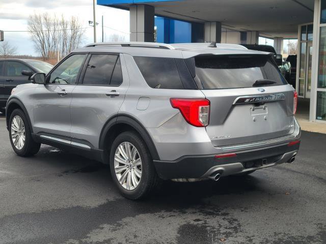 Used 2022 Ford Explorer Limited w/ Equipment Group 301A image 4