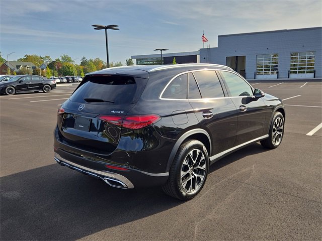 New 2025 Mercedes-Benz GLC 350e 4MATIC image 3