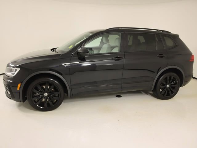 Used 2020 Volkswagen Tiguan SE R-Line image 2
