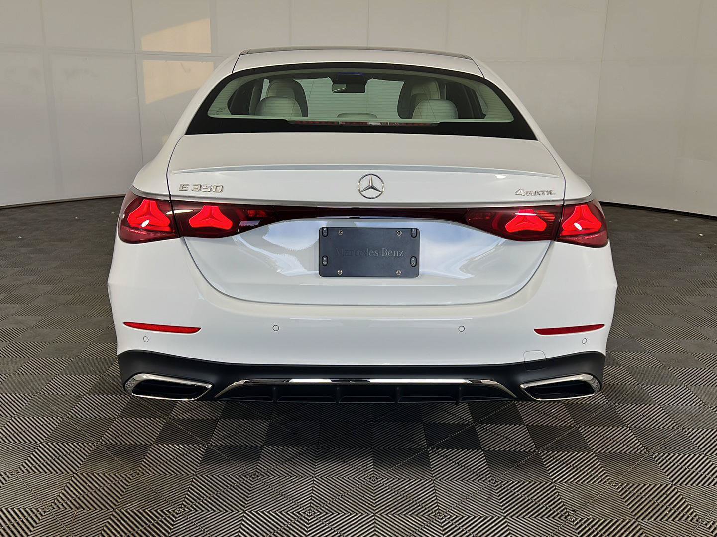 Certified 2024 Mercedes-Benz E 350 4MATIC Sedan image 20