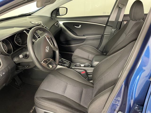 Used 2016 Hyundai Elantra GT FWD image 2