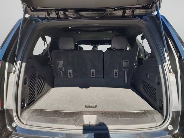 Used 2023 Chevrolet Suburban LS image 31