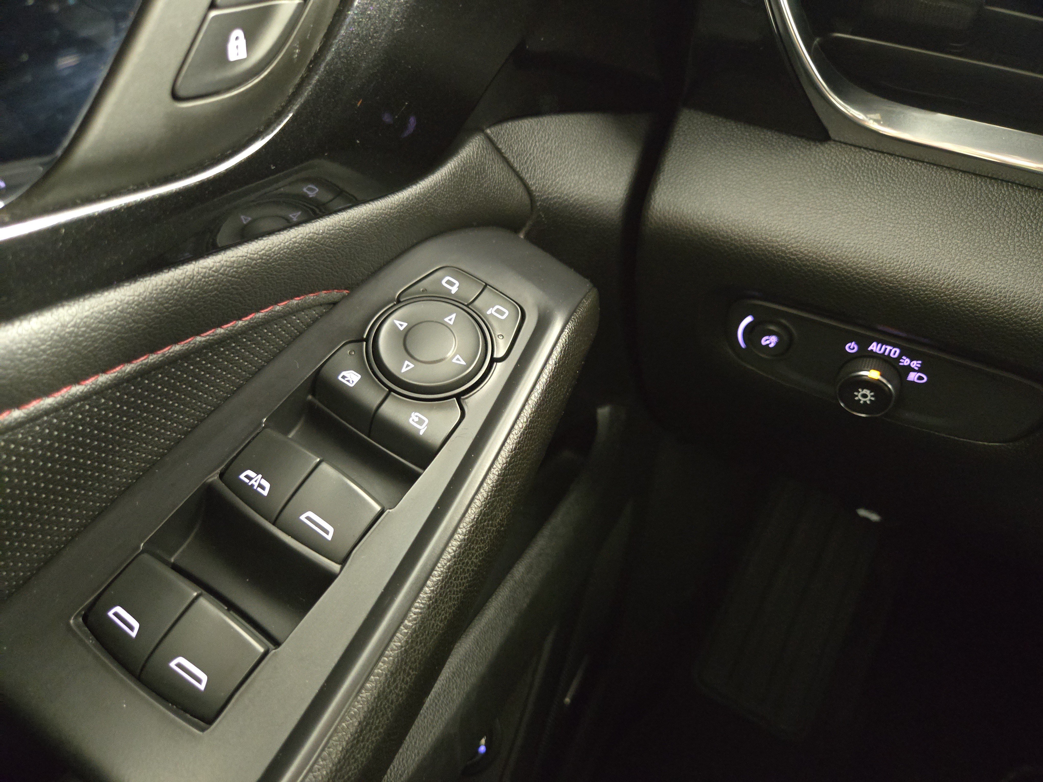 Certified 2022 Chevrolet Traverse RS AWD/4WD image 29