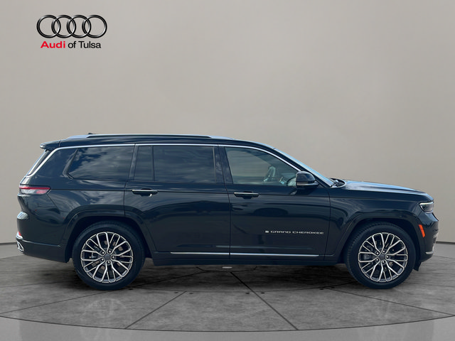 Used 2023 Jeep Grand Cherokee L Summit AWD/4WD image 6