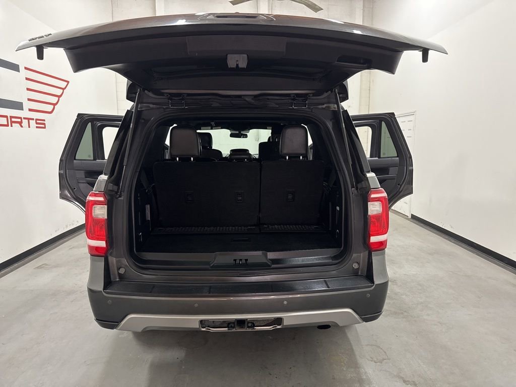 Used 2019 Ford Expedition XLT image 31