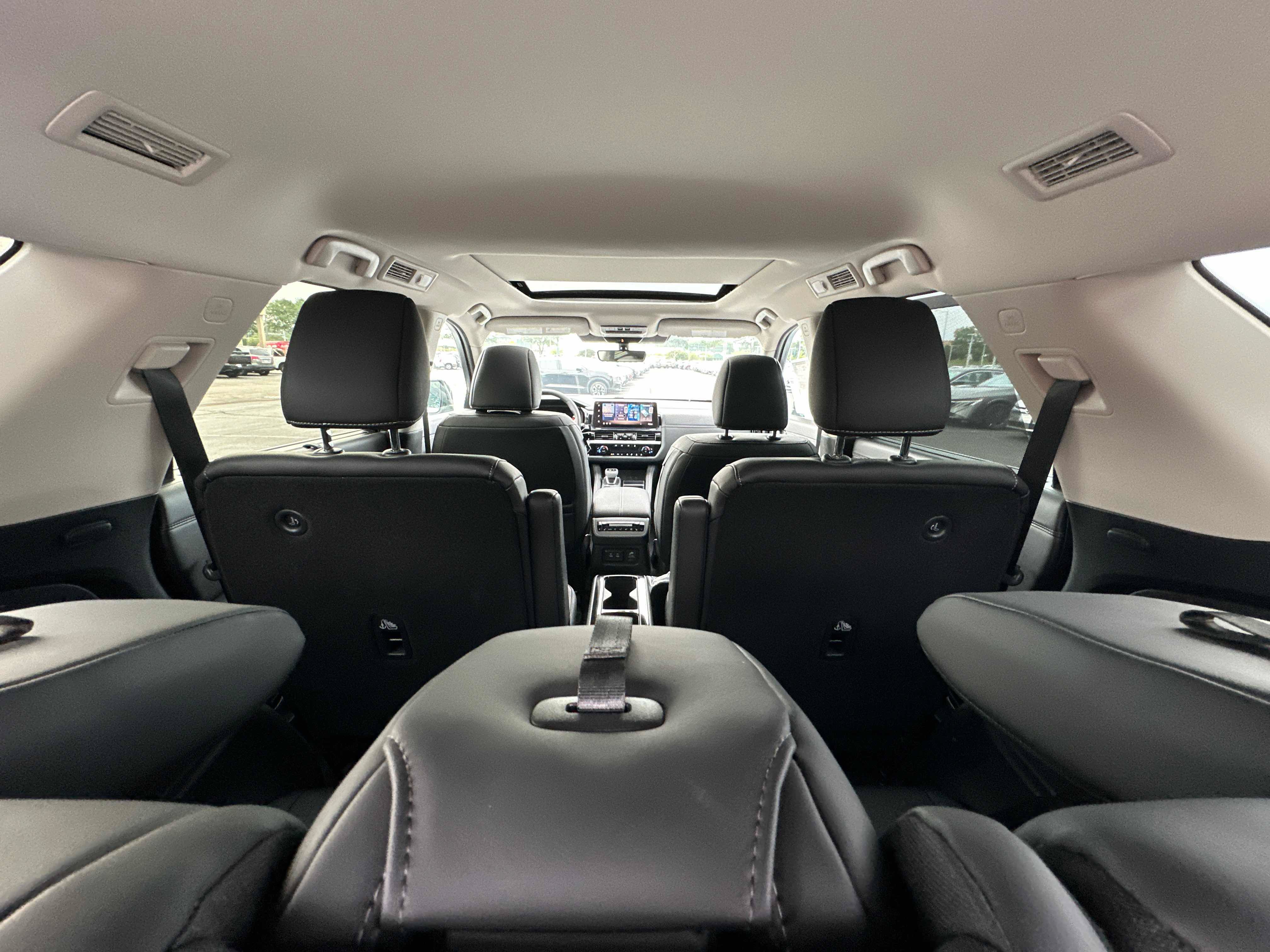 New 2026 Nissan Pathfinder Platinum AWD/4WD image 18
