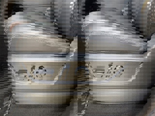 Used 2025 Nissan Armada SL image 25