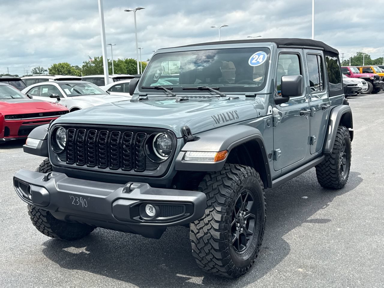 Used 2024 Jeep Wrangler Unlimited Sport AWD/4WD image 7