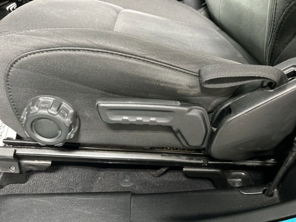 Used 2020 Jeep Wrangler Sport image 10