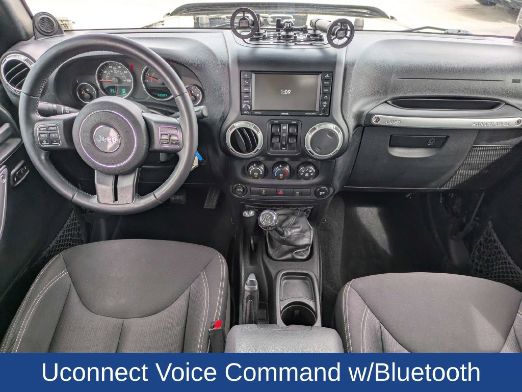 Used 2014 Jeep Wrangler Unlimited Rubicon w/ Connectivity Group AWD/4WD image 15
