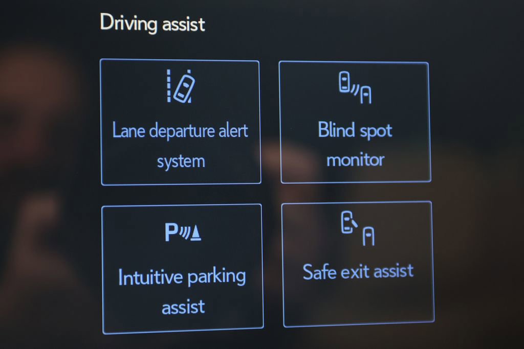 Used 2026 Lexus GX 550 image 34