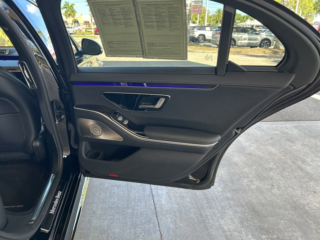 Used 2023 Mercedes-Benz S 500 4MATIC w/ AMG Line image 36