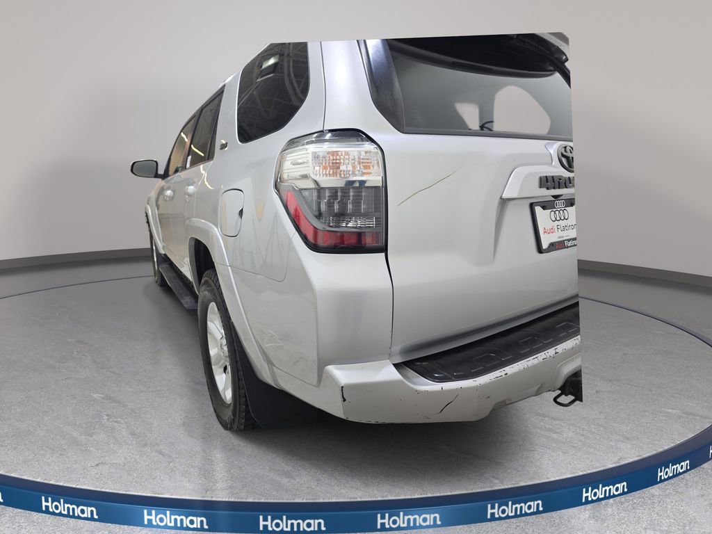 Used 2014 Toyota 4Runner SR5 AWD/4WD image 8