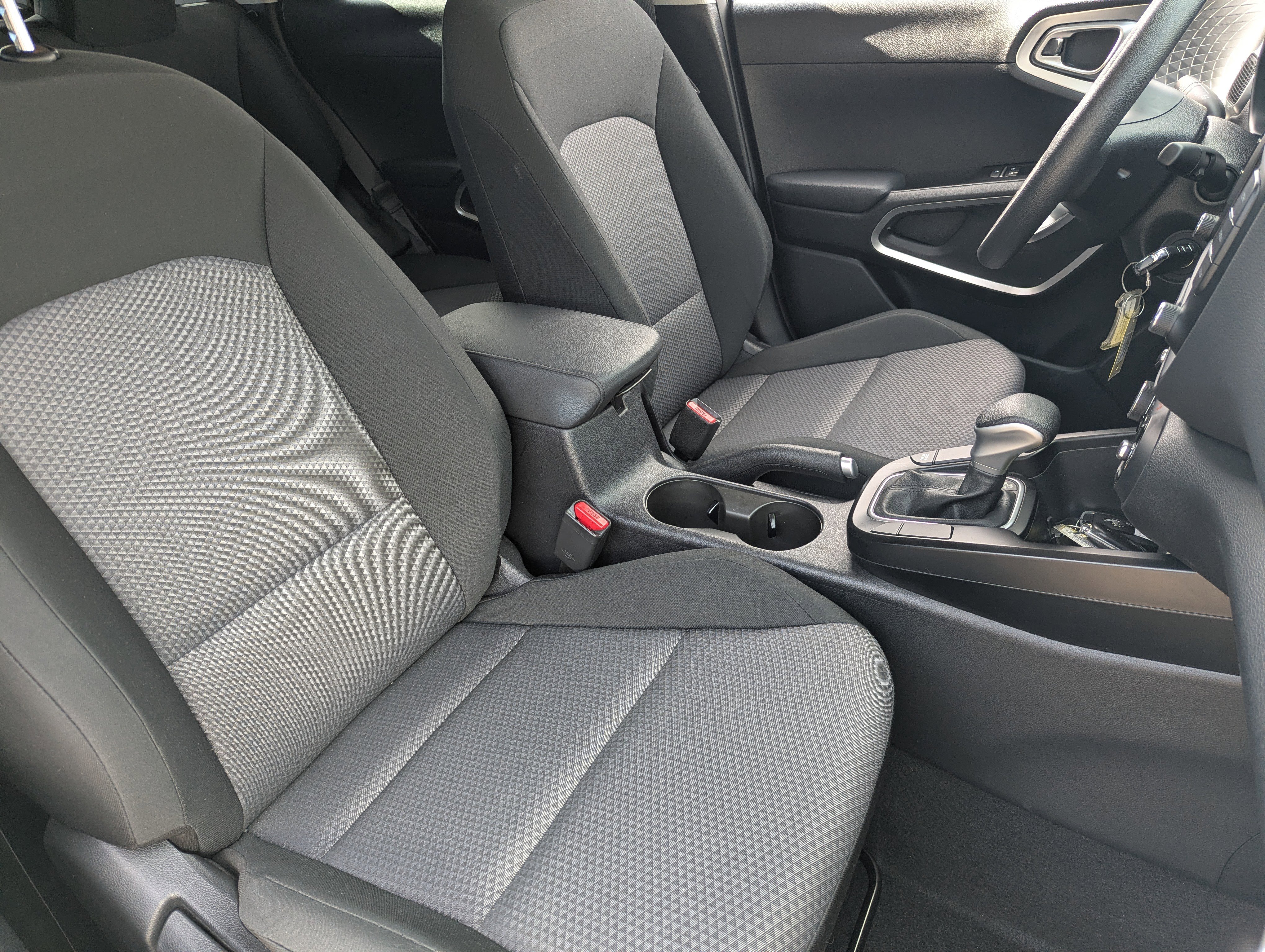 Certified 2025 Kia Soul S image 8