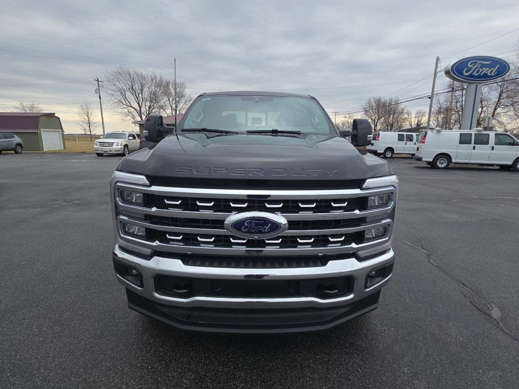 New 2025 Ford F350 Lariat w/ FX4 Off-Road Package image 3
