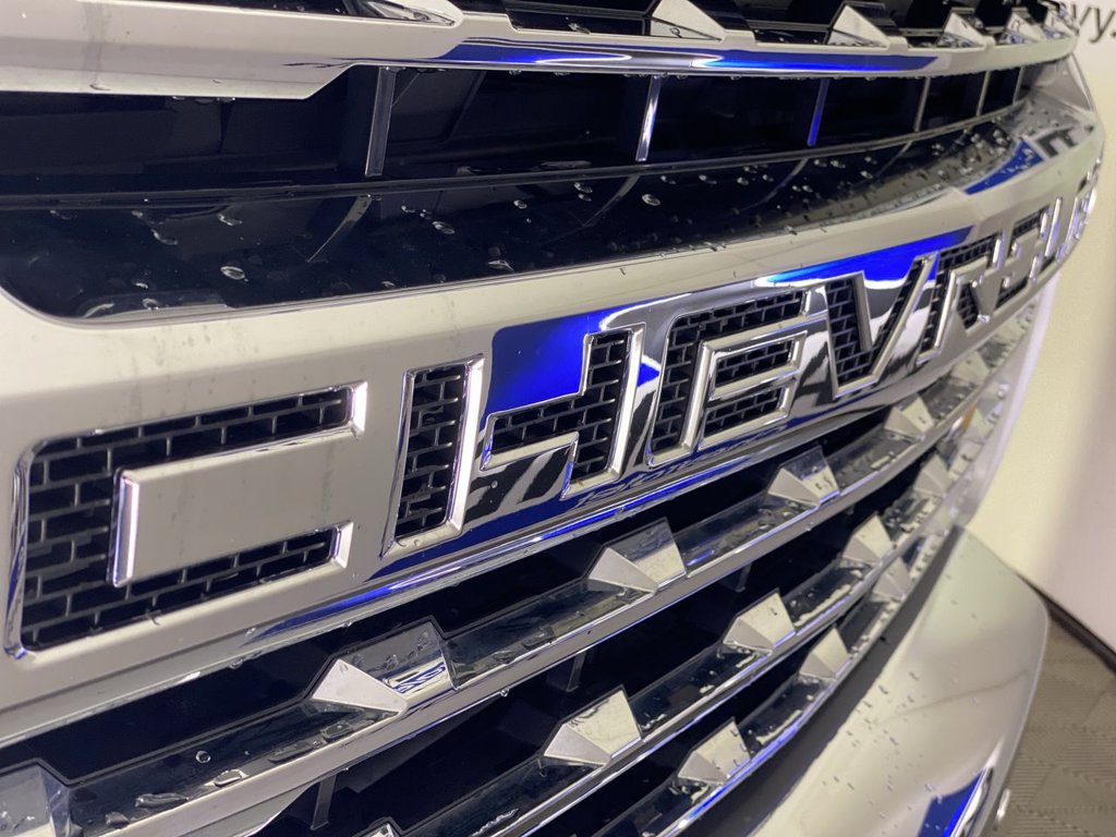Used 2022 Chevrolet Silverado 2500 LTZ w/ LTZ Plus Package AWD/4WD image 37