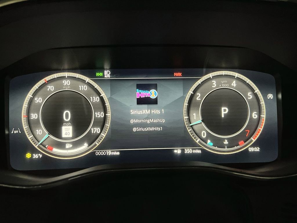 Used 2025 Jaguar F-PACE R-Dynamic S image 22