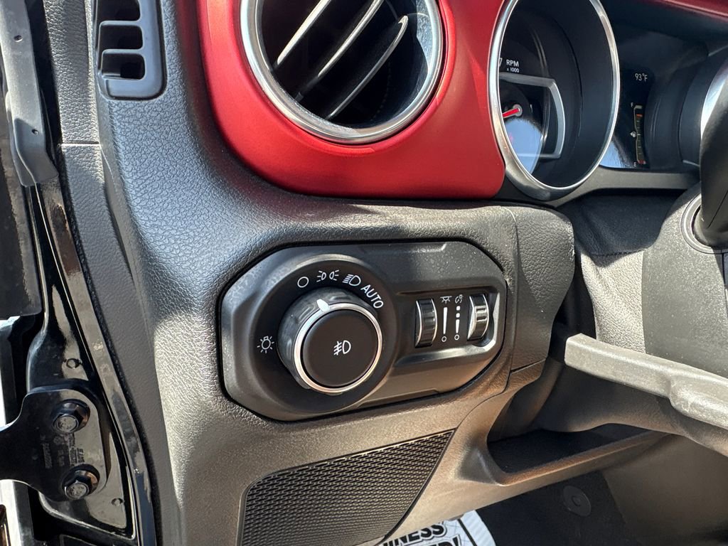 Used 2020 Jeep Wrangler Unlimited Rubicon w/ Dual Top Group image 19