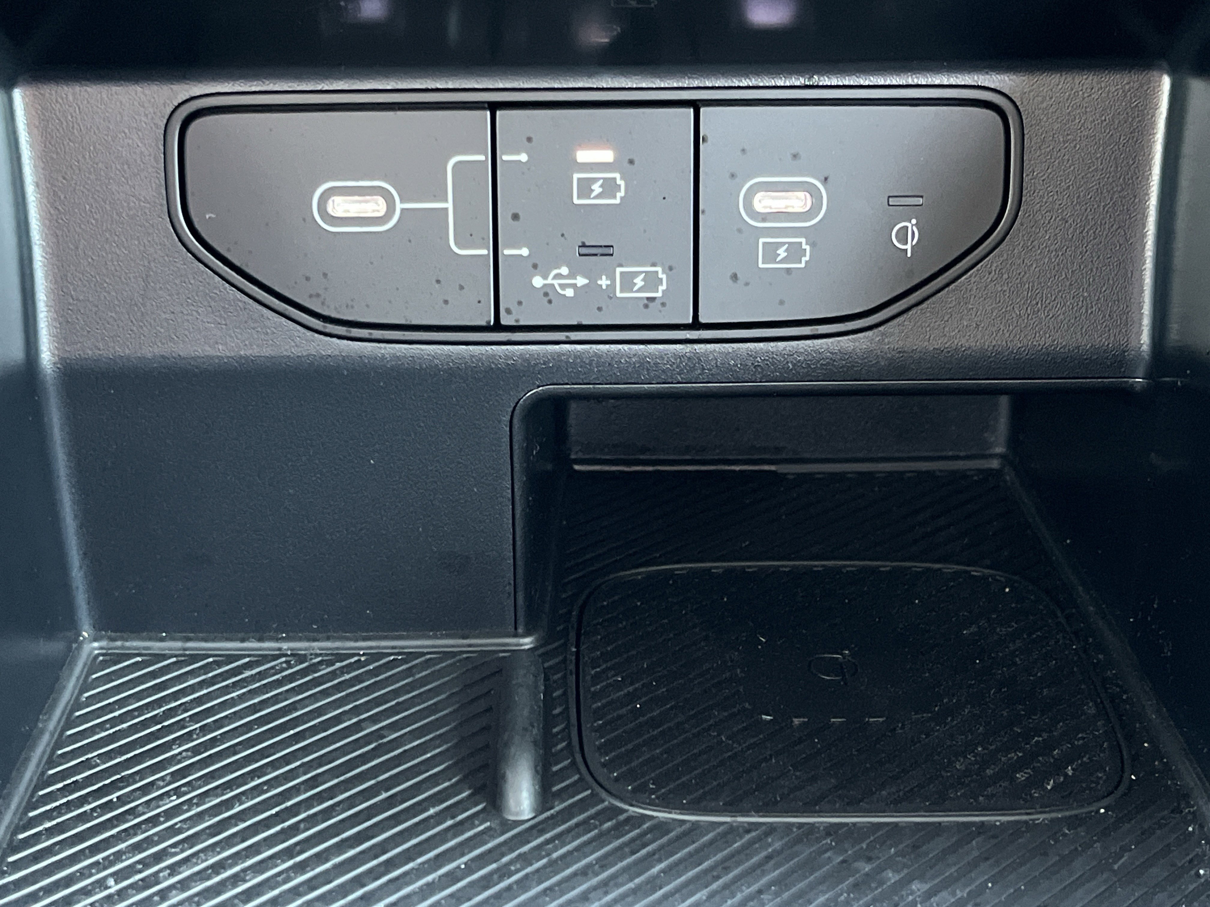 Certified 2025 Kia Sorento EX w/ Panoramic Sunroof Package image 8