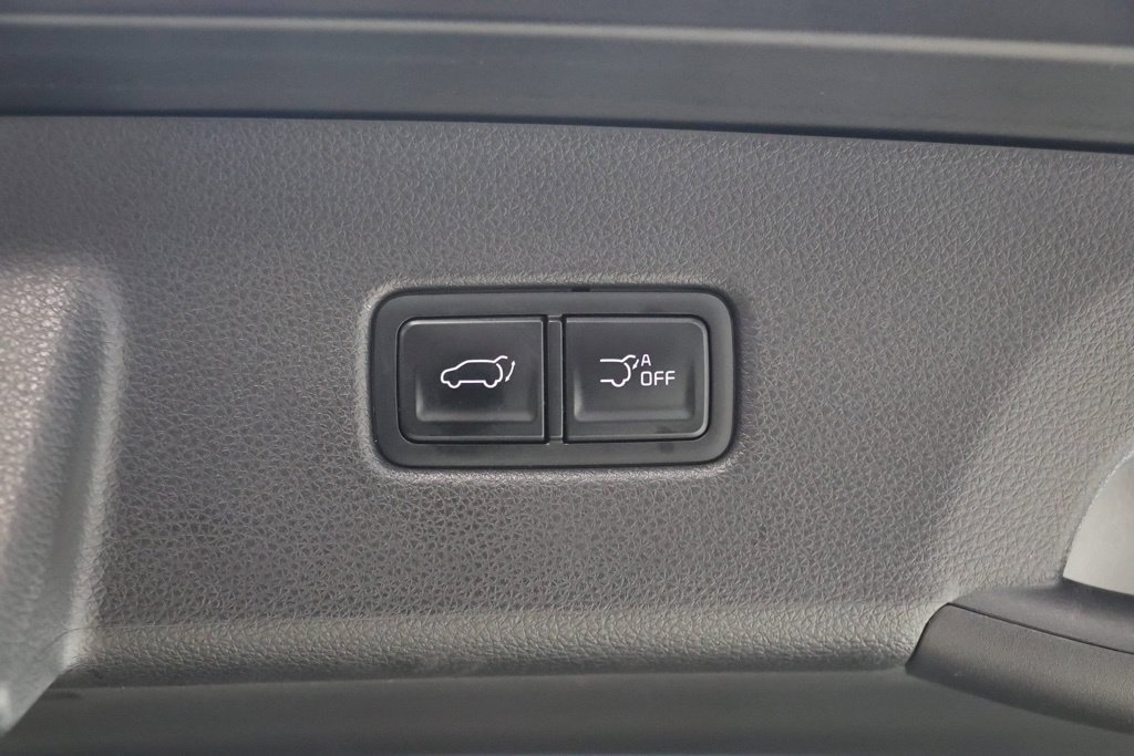 Used 2023 Kia Carnival SX Prestige FWD image 36