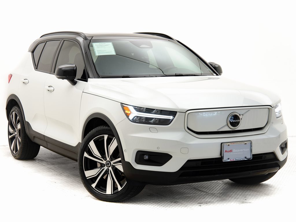 Used 2022 Volvo XC40 P8 Recharge Plus