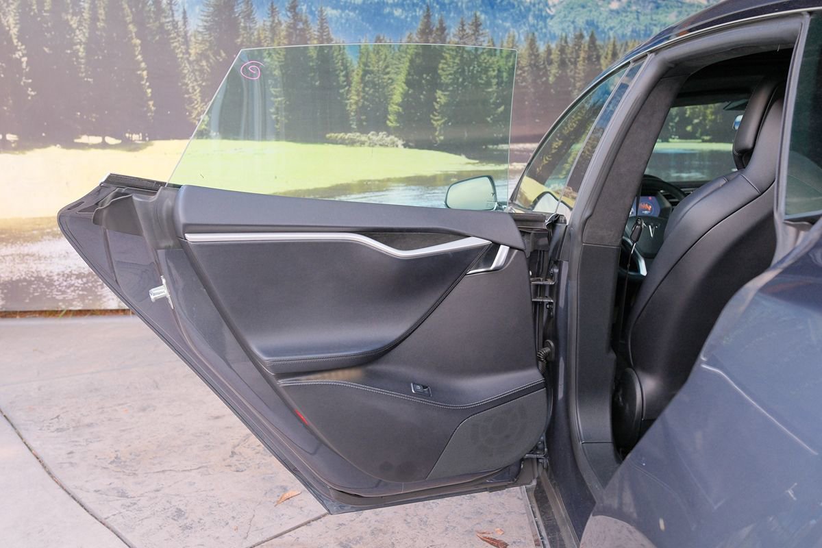 Used 2017 Tesla Model S 100D image 36